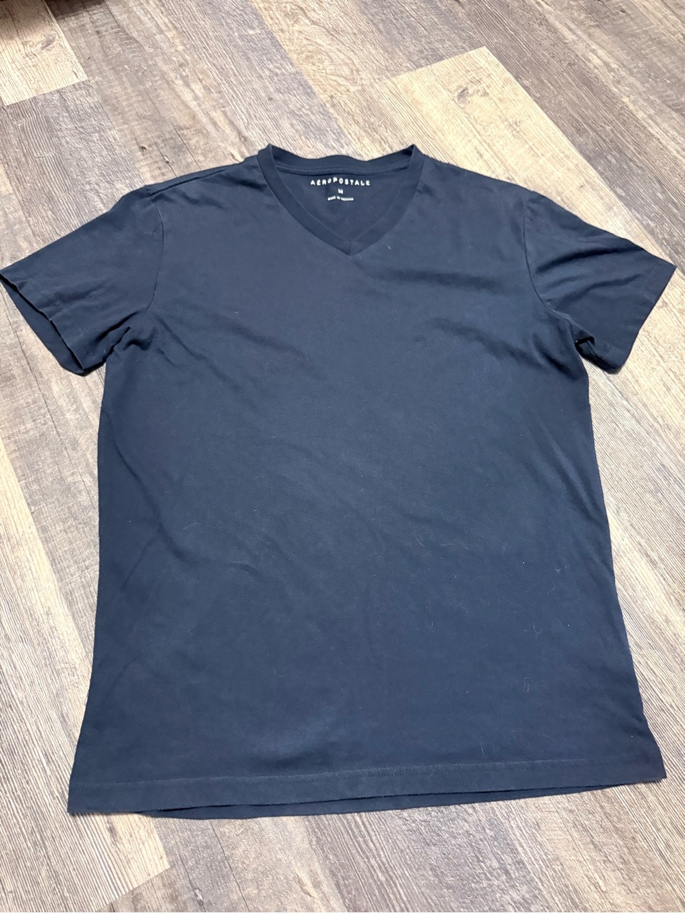 Aeropostale Men's Black V-Neck Short Sleeve Tee